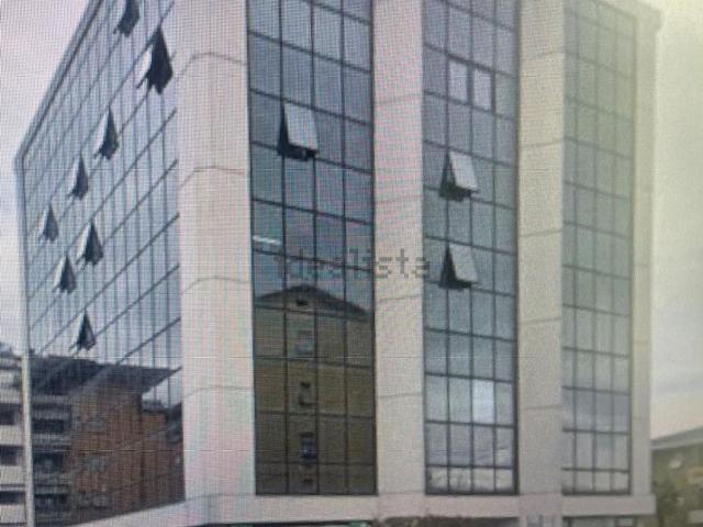 Ufficio in affitto di 70 m² in Via Emilia Est