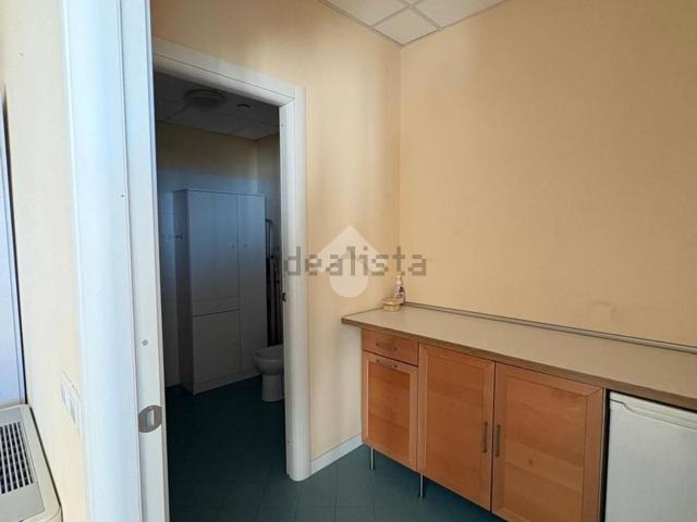 Ufficio in affitto di 70 m² in Via Lasie, 10
