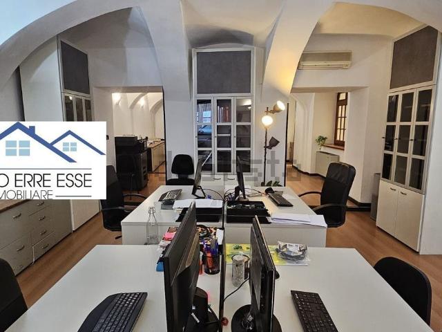 Ufficio in affitto di 70 m² in Via Rambaudi