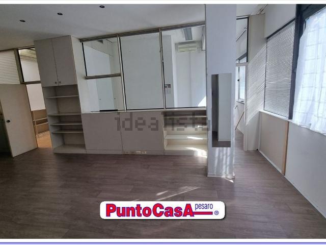 Ufficio in affitto di 70 m² in Strada degli Olmi