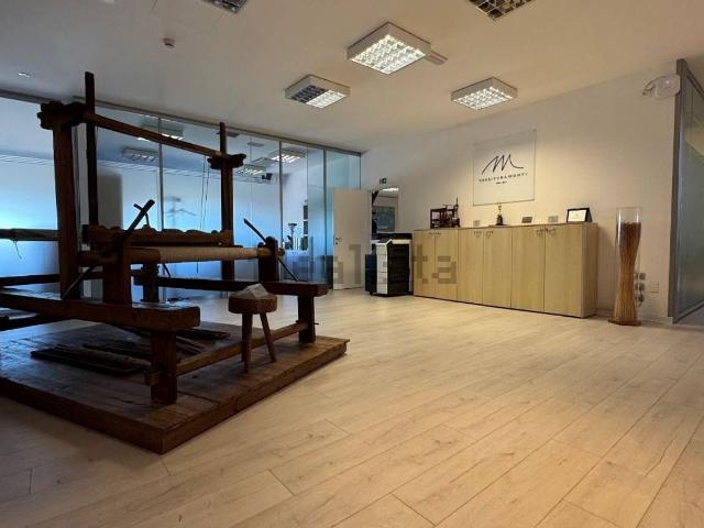 Ufficio in affitto di 750 m²