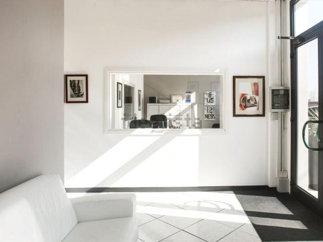 Ufficio in affitto di 750 m² in Via Postioma, 68