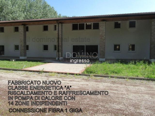 Ufficio in affitto di 750 m² in Via Roma
