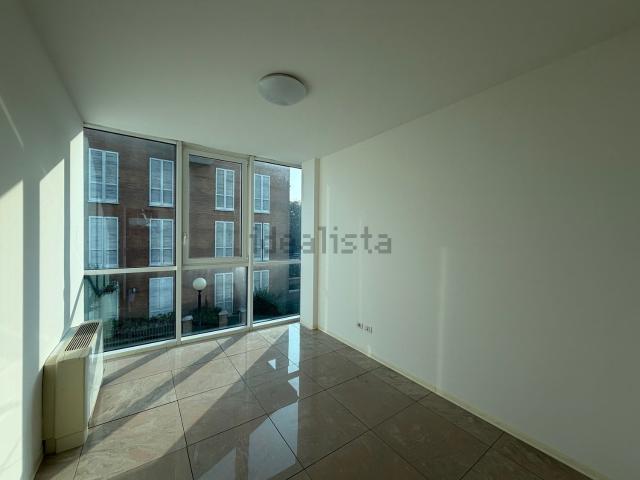 Ufficio in affitto di 75 m² in Via Giuseppe Bovini, 43