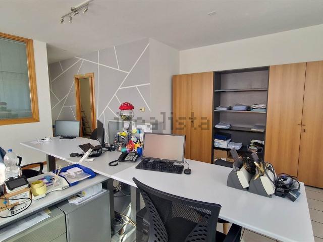 Ufficio in affitto di 75 m² in Via Principe Amedeo