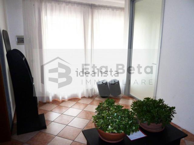 Ufficio in affitto di 75 m² in Via Venezia