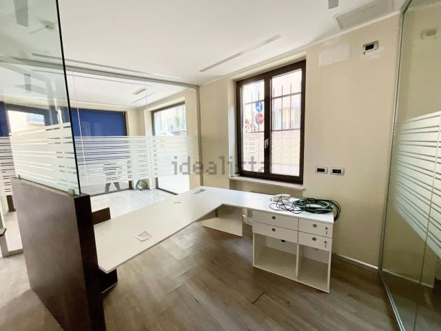 Ufficio in affitto di 75 m² in Piazza Santa Maria, 4