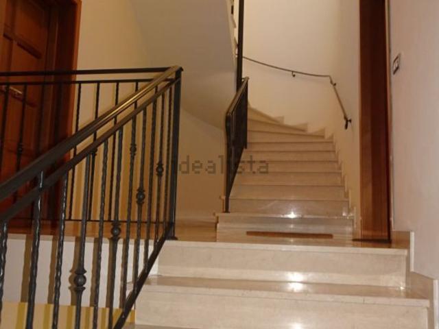 Ufficio in affitto di 76 m² in Piazza Generale Sacconi