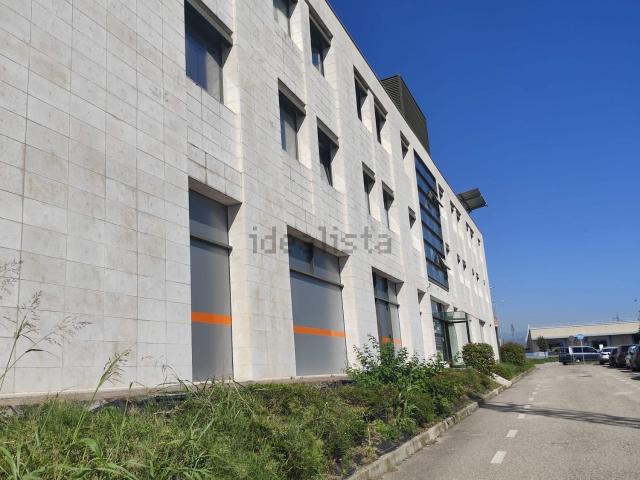 Ufficio in affitto di 78 m² in Via Antonio Meucci