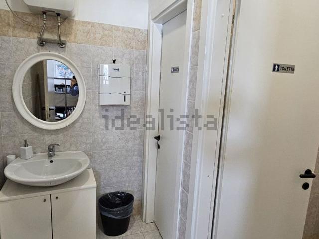 Ufficio in affitto di 78 m² in Viale della Navigazione Interna