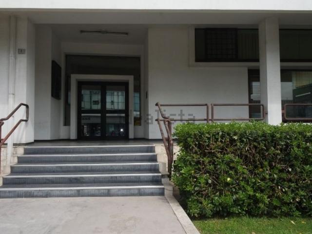 Ufficio in affitto di 80 m²