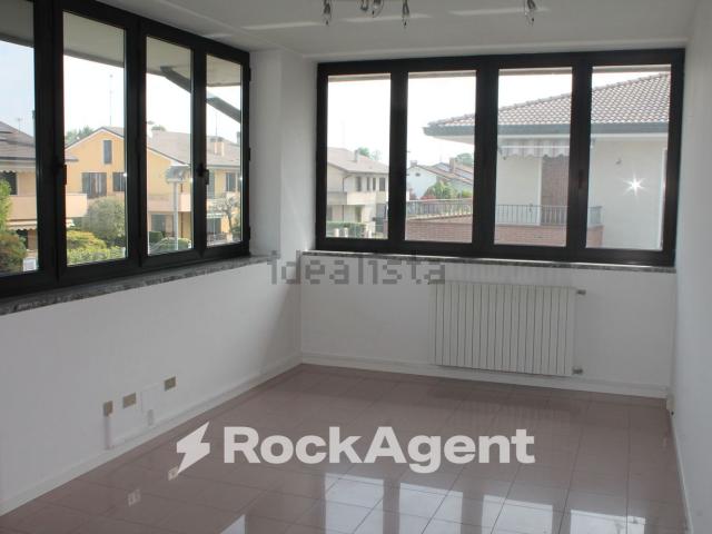Ufficio in affitto di 80 m²