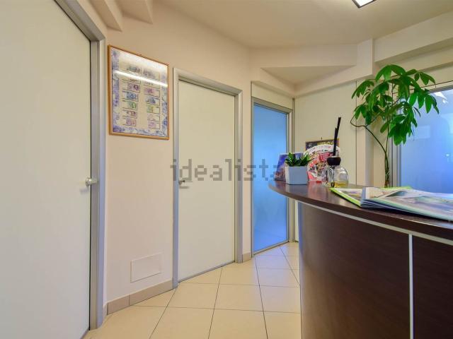 Ufficio in affitto di 80 m²