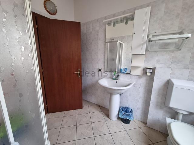 Ufficio in affitto di 80 m² in Via Grizzaga