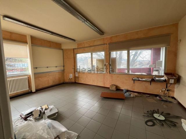 Ufficio in affitto di 80 m² in Via degli Abeti