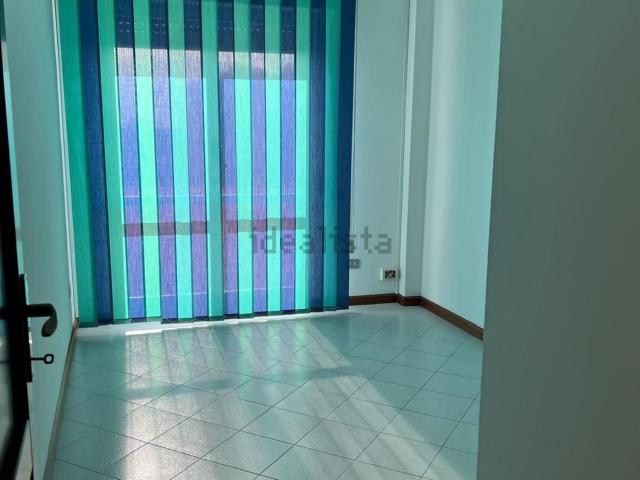 Ufficio in affitto di 80 m² in Via del Lavoro