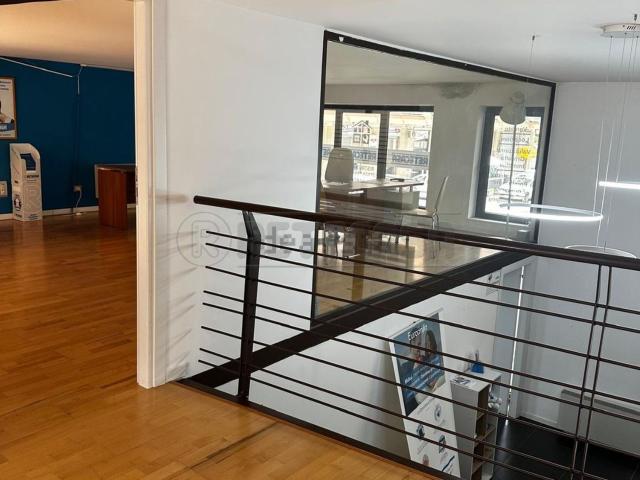 Ufficio in affitto di 80 m² in Via Madre Maria Pia dell&apos Incarnazione, 9