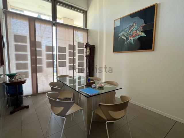 Ufficio in affitto di 80 m² in Via Salvo d&apos Acquisto