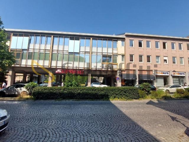 Ufficio in affitto di 80 m² in Via Pietro Micca, 31