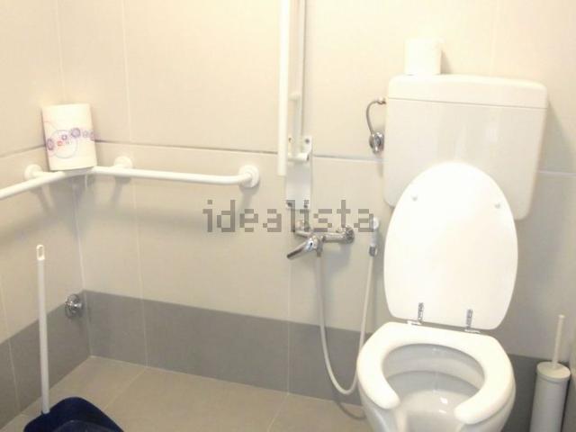 Ufficio in affitto di 80 m² in Via Umberto Terracini
