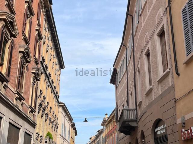 Ufficio in affitto di 83 m²