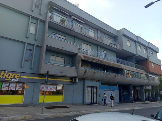 Ufficio in affitto di 83 m² in Via del Mare