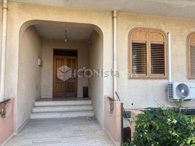 Ufficio in affitto di 83 m² in Via Sparagonà, 1