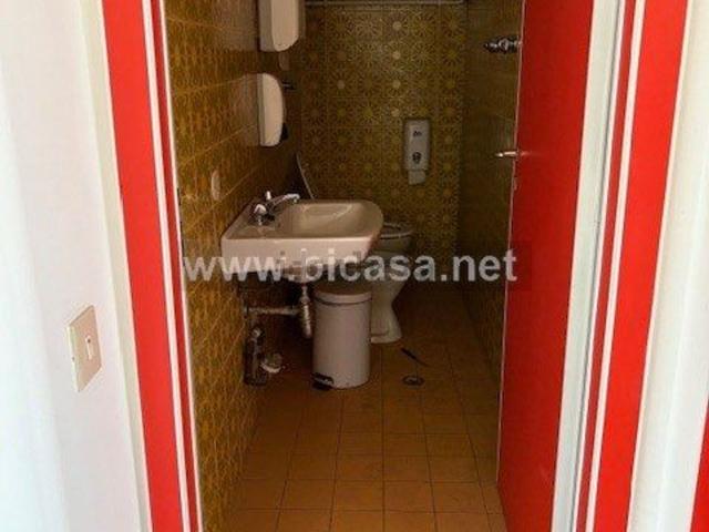 Ufficio in affitto di 84 m² in Via Andrea Costa