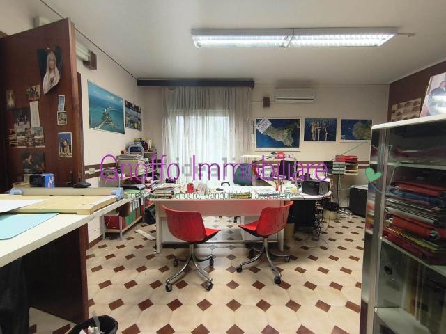 Ufficio in affitto di 85 m²