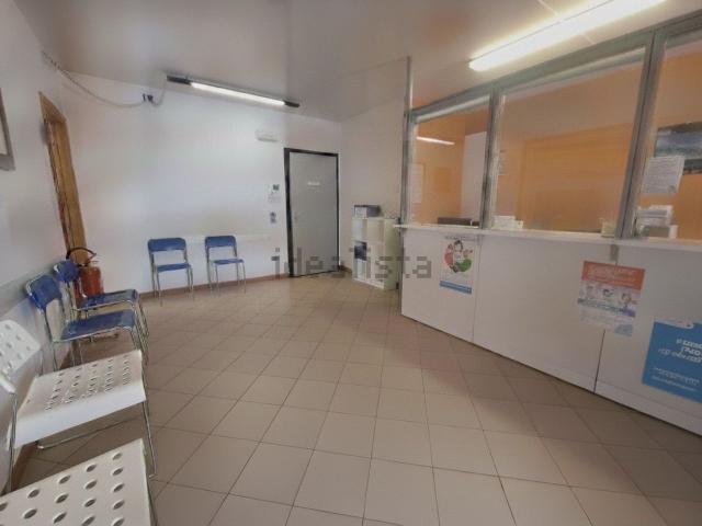 Ufficio in affitto di 85 m² in Via Forno