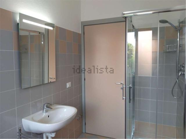 Ufficio in affitto di 85 m² in Via Ippolito Nievo