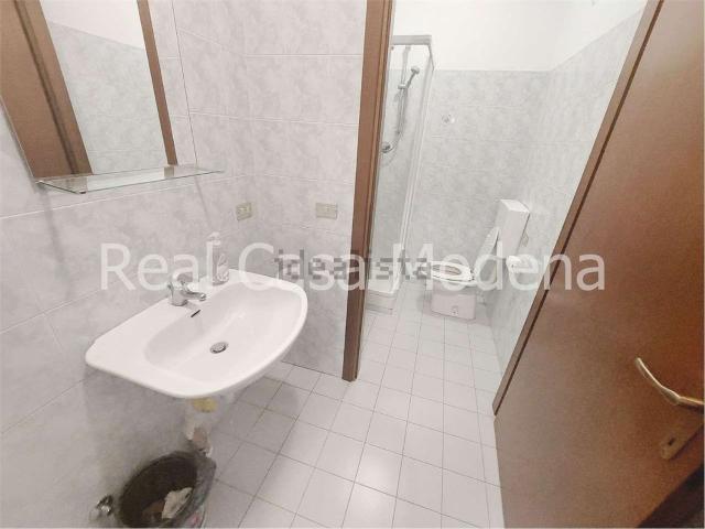 Ufficio in affitto di 85 m² in Via Pietro Giardini, 751