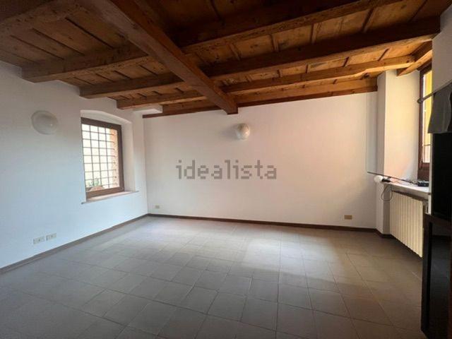 Ufficio in affitto di 85 m² in Vicolo Ognissanti, 10