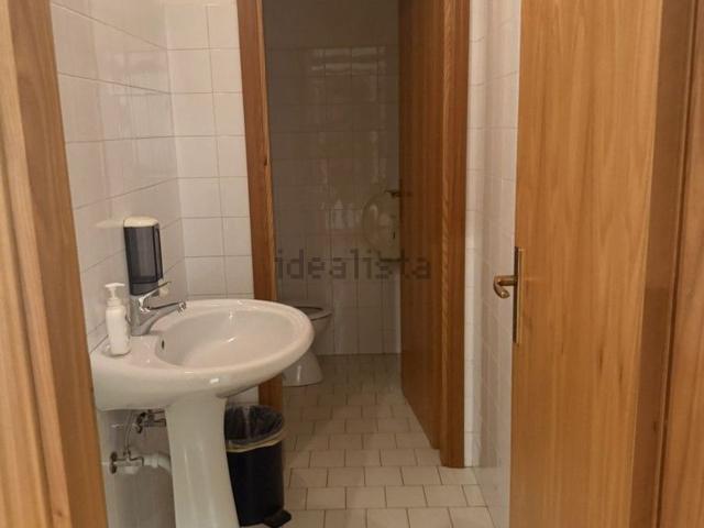 Ufficio in affitto di 86 m² in Viale Abruzzi