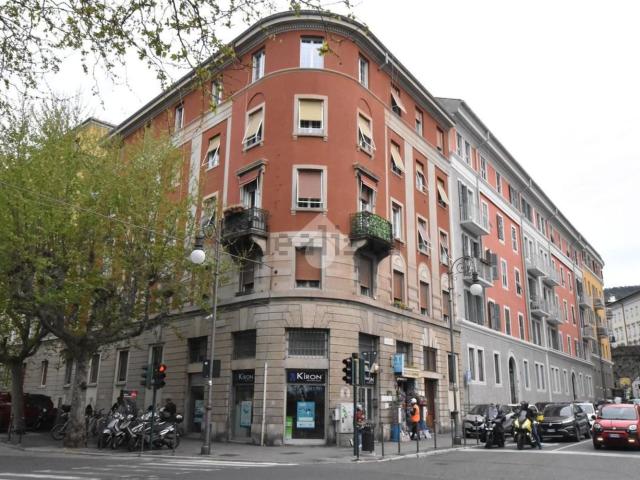 Ufficio in affitto di 89 m² in Largo a Roiano, 1