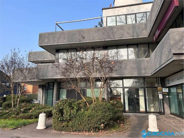 Ufficio in affitto di 90 m²