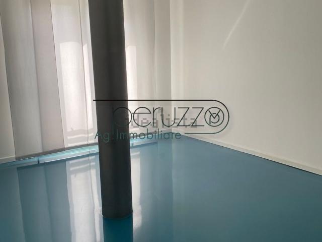 Ufficio in affitto di 90 m²