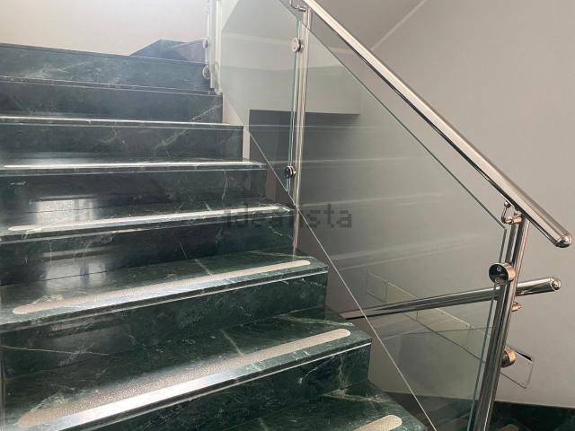 Ufficio in affitto di 90 m² in Via Casilina Sud
