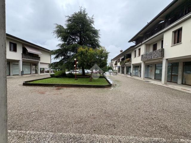 Ufficio in affitto di 90 m² in Via Alcide De Gasperi, 14