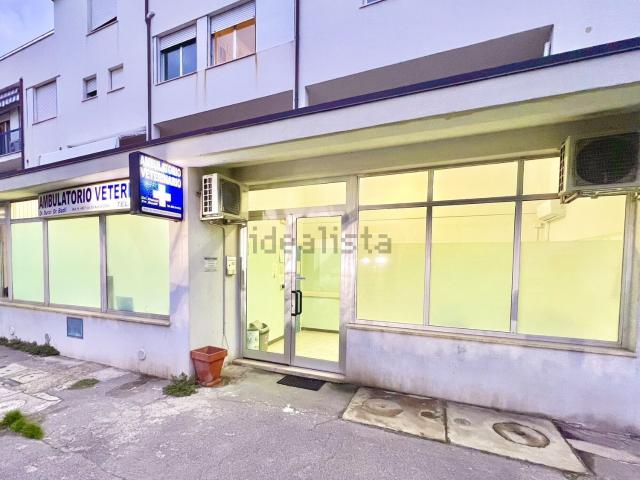 Ufficio in affitto di 90 m² in Via Gianni Rodari