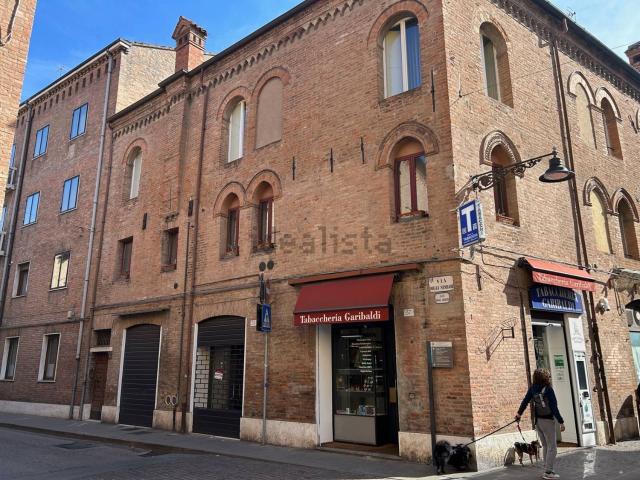 Ufficio in affitto di 90 m² in Via degli Spadari