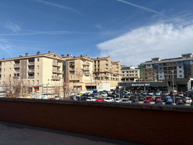 Ufficio in affitto di 90 m² in Via del Gallitello, 163