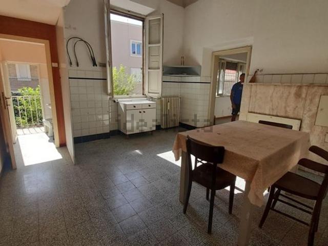 Ufficio in affitto di 90 m² in Via Montello, 10