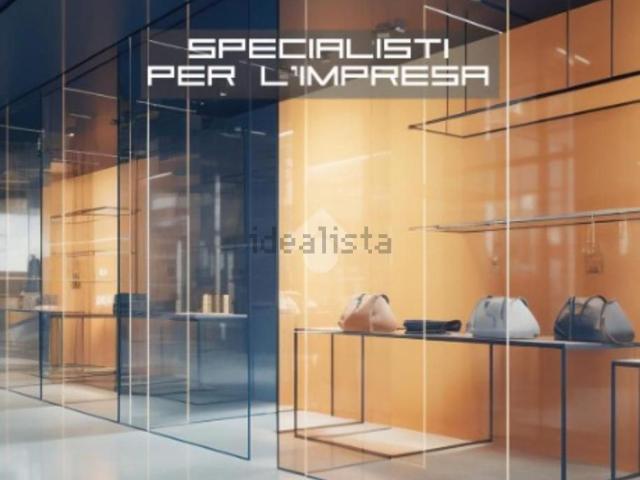 Ufficio in affitto di 90 m² in Viale A. De Gasperi, 89