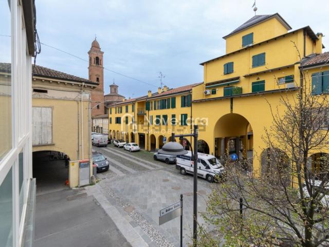 Ufficio in affitto di 90 m² in Corso Giuseppe Garibaldi, 2