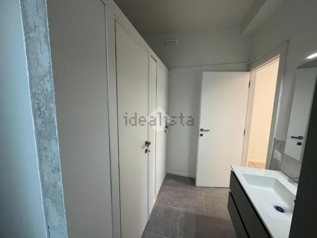 Ufficio in affitto di 92 m² in Via Alessandro Manzoni, 31