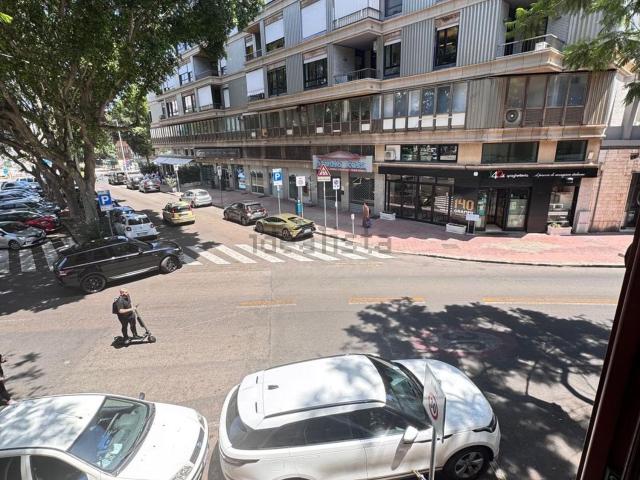 Ufficio in affitto di 92 m² in Piazza della Repubblica