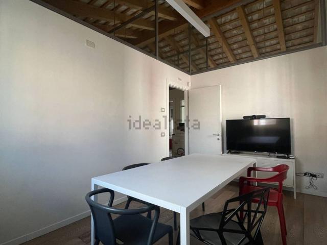 Ufficio in affitto di 95 m²