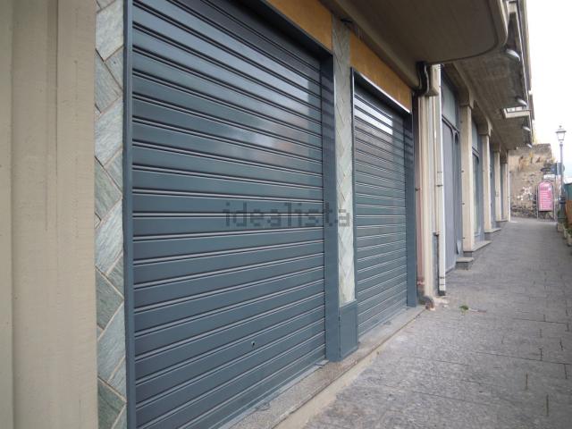 Ufficio in affitto di 95 m² in Via Roma