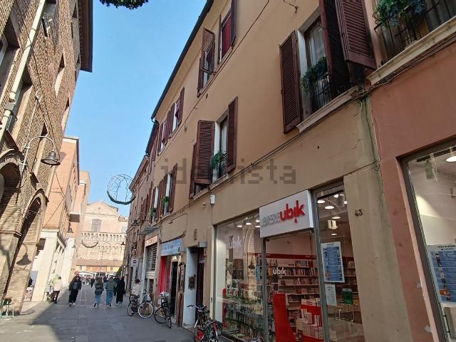 Ufficio in affitto di 96 m² in Corso Porta Reno, 41